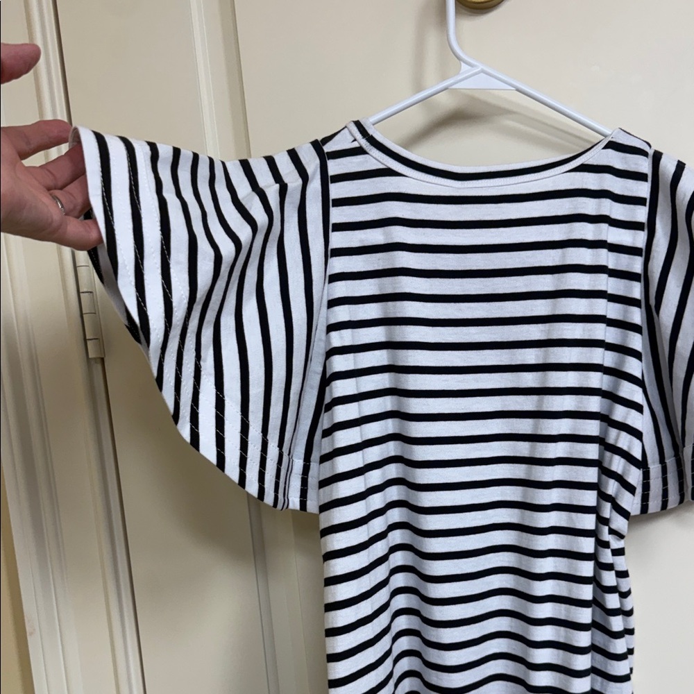 ALC Black and White Striped Women's Top - Picture 7 of 8